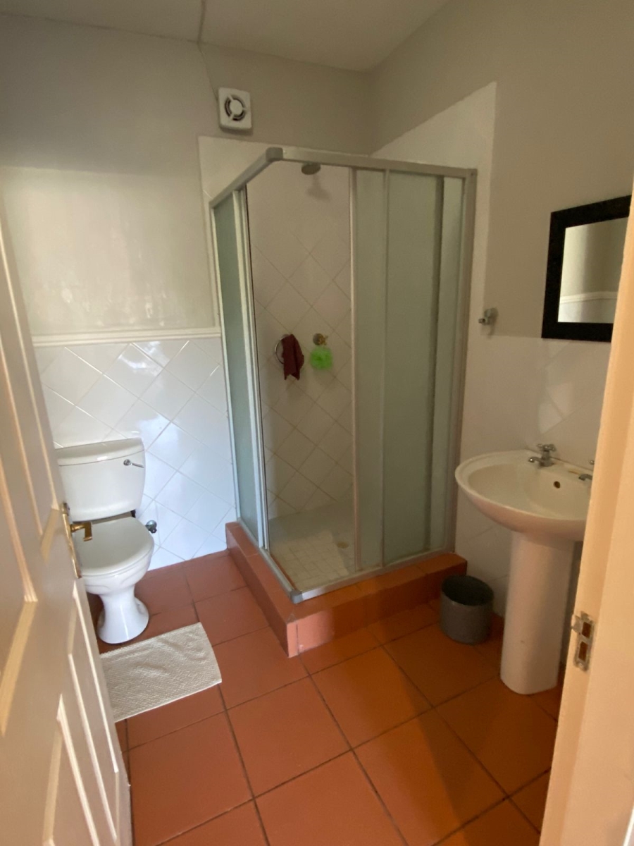 5 Bedroom Property for Sale in Seafield Eastern Cape